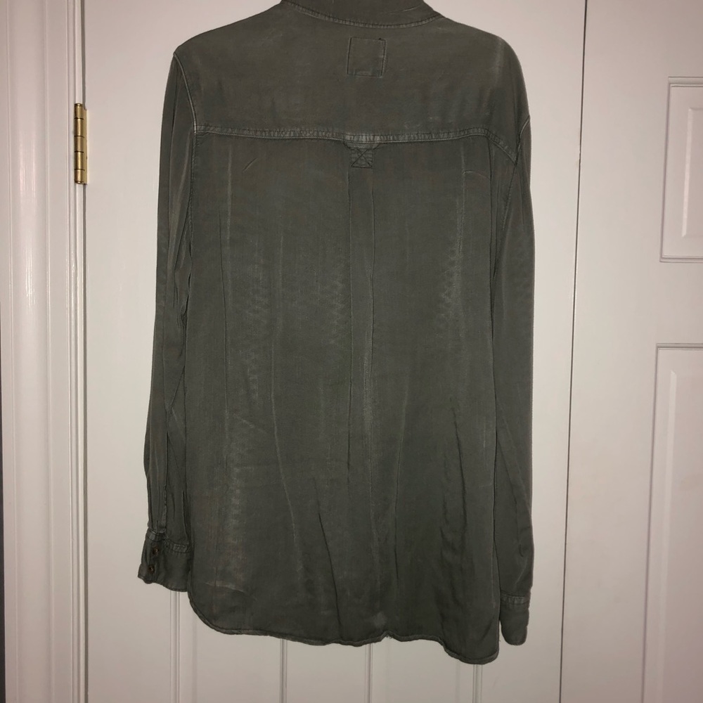 Button down shirt - Picture 4 of 4